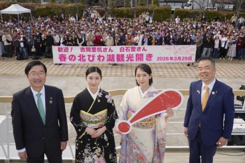 出演者と来場者の皆さんとの記念撮影