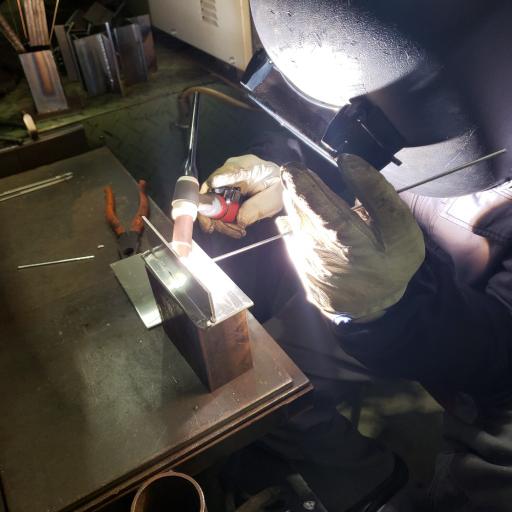 作業の様子（TIG溶接）