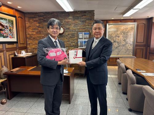 贈呈式の様子2