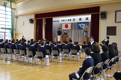 令和6年度卒業式（3月）の様子3