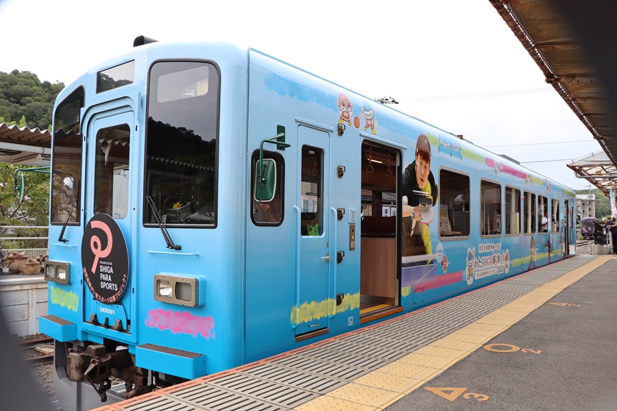 車両画像2