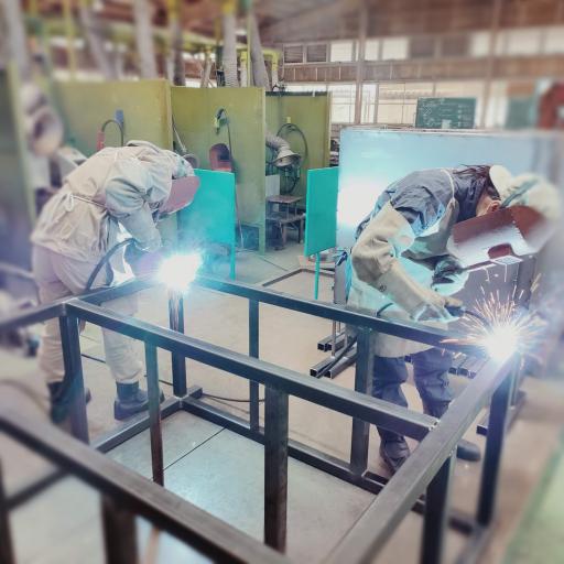 作業の様子(溶接総合実習)
