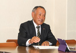 写真:岡崎さん1