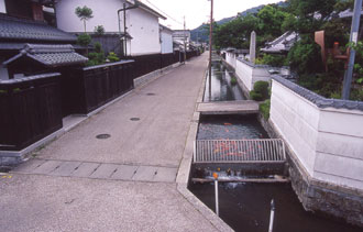 写真:歴史のある町並み
