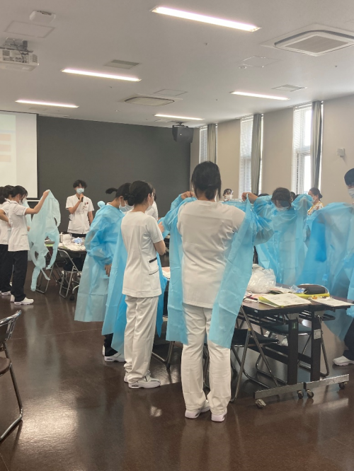 令和4年度新規採用看護職員研修の様子2