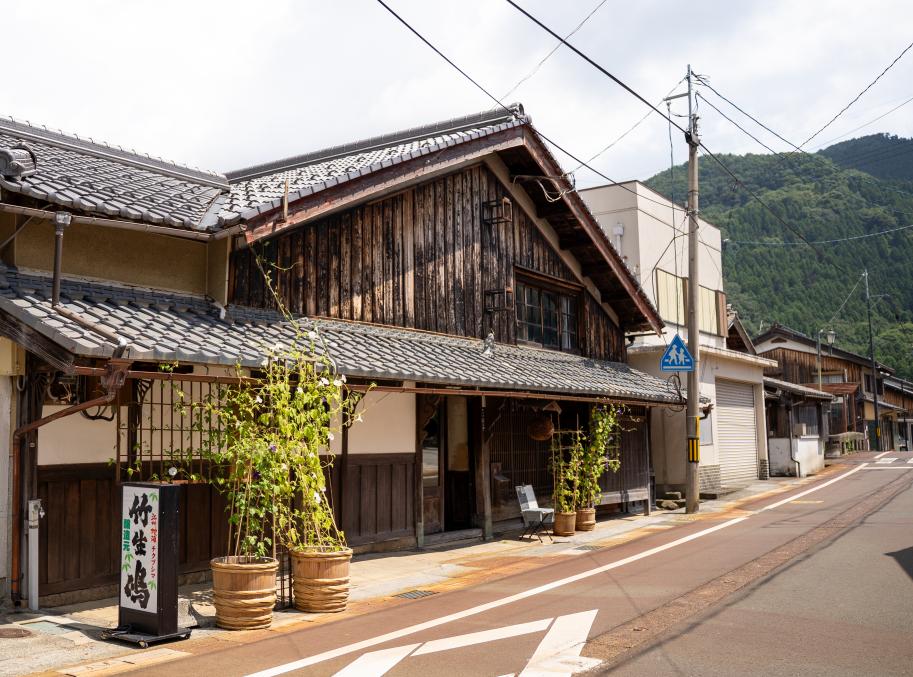 吉田酒造外観
