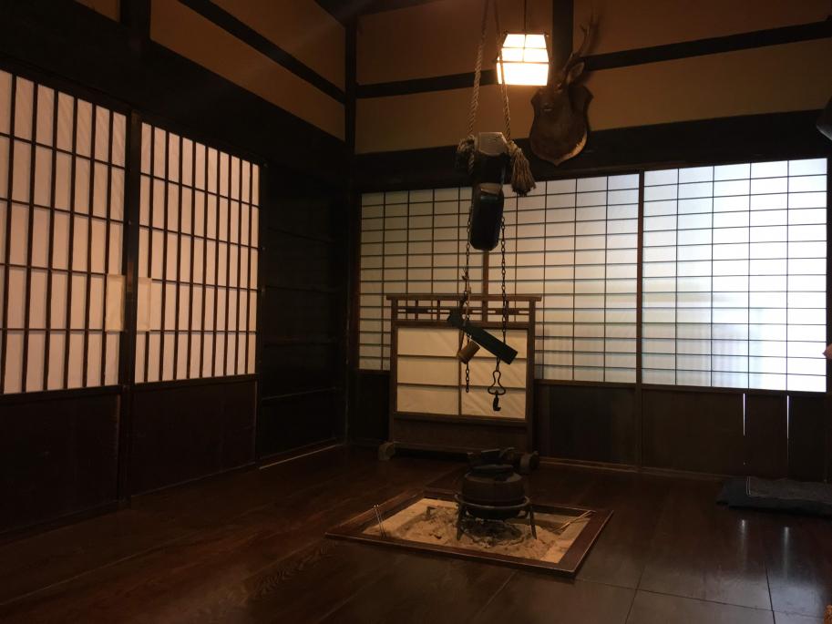 日登美山荘