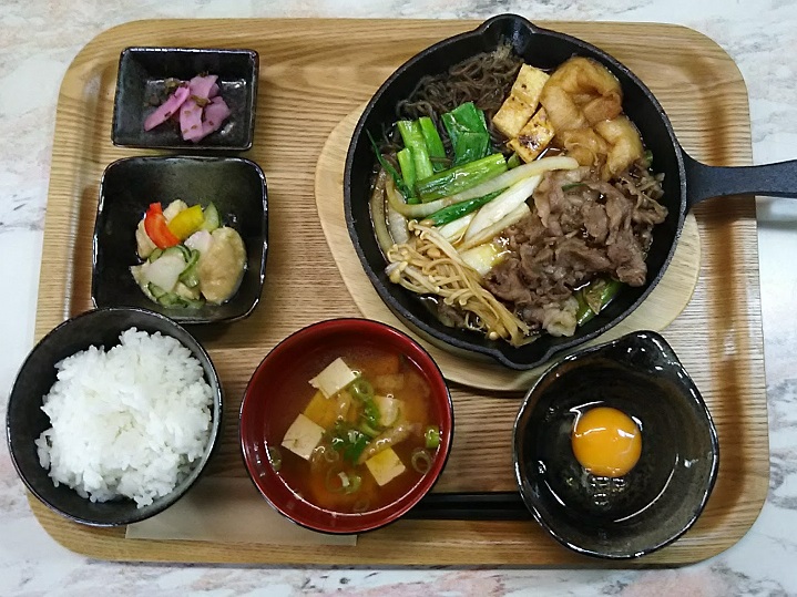 すき焼き定食