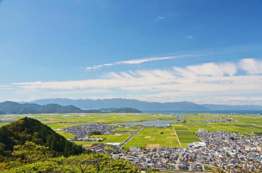 Higashiomi