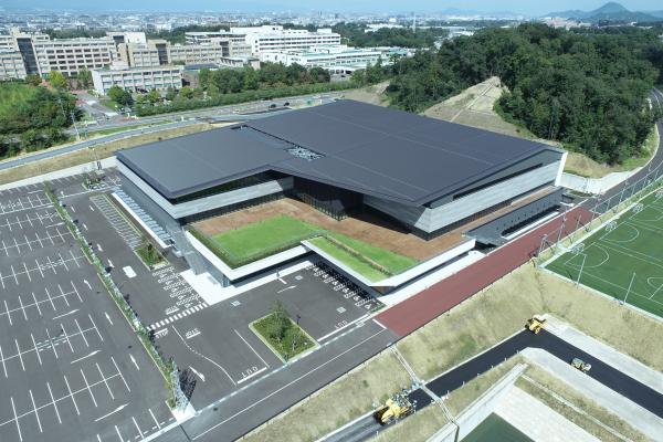 事業地を南側から撮影(写真奥の建物が滋賀医科大学)