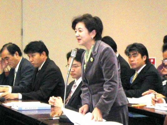 知事あいさつの様子