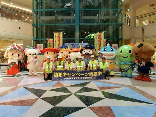 湖東地域ゆる3プロジェクト防犯キャンペーン(女性や子どもを犯罪から守る啓発)の様子1