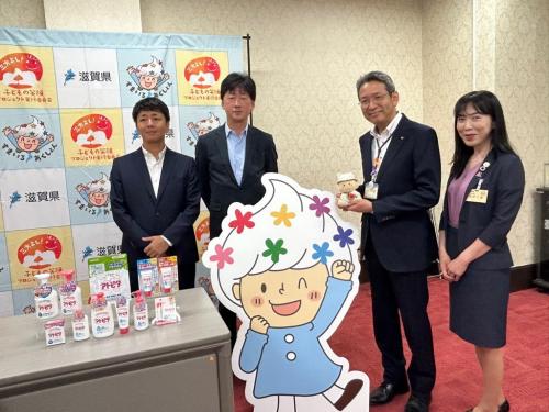 丹平製薬株式会社様贈呈式の様子2