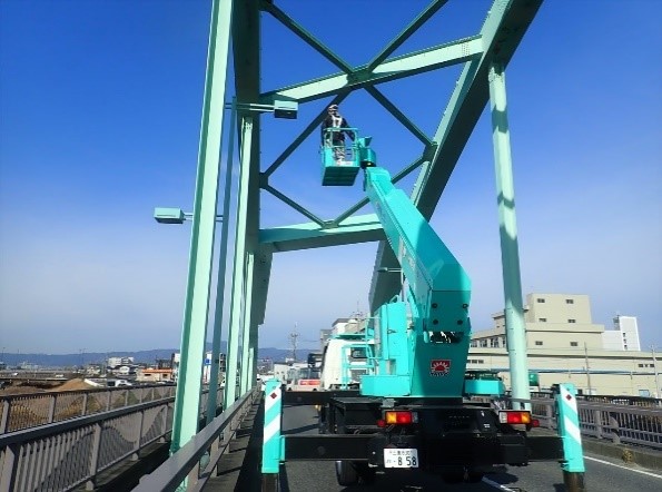 橋梁点検状況の画像