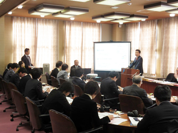 平成29年度当初予算案の概要について、報道各社に説明