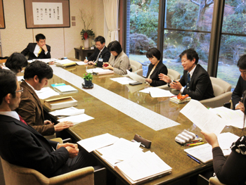 職員との協議