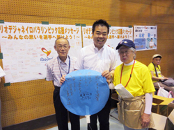 交流を深める様子