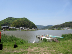 西の湖に浮かぶ島状の飛び地